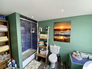 Bathroom/WC- click for photo gallery